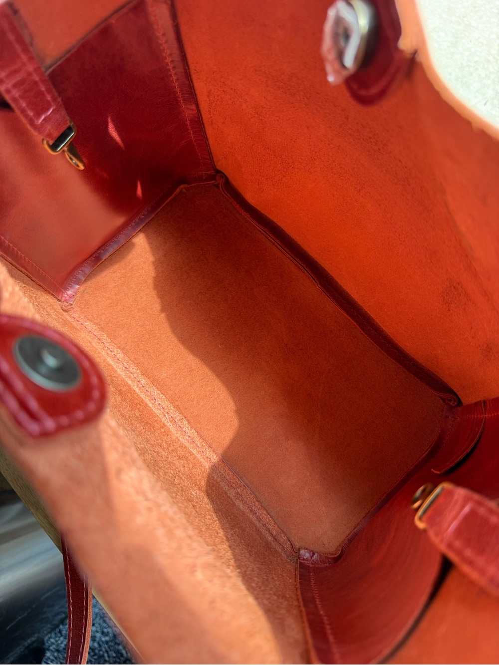 Portland Leather Goods Rosso Red Full Grain Leather Butterfly Bucket Bag Tote - Picture 5 of 5